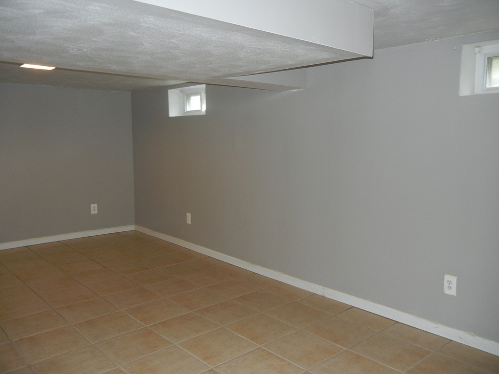 141 Freeman Terrace Springfield, MA 01104 - Photo 13 of 21 a view of an empty room