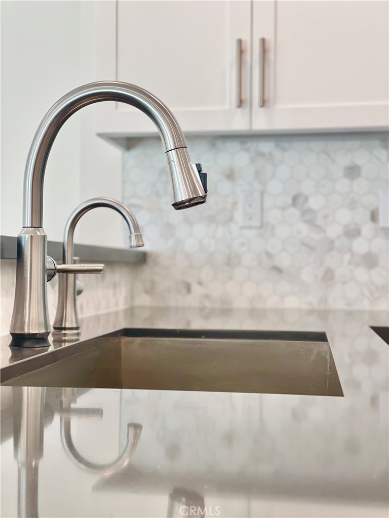 39396 Corvina Lane Temecula, CA 92591 - Photo 8 of 63