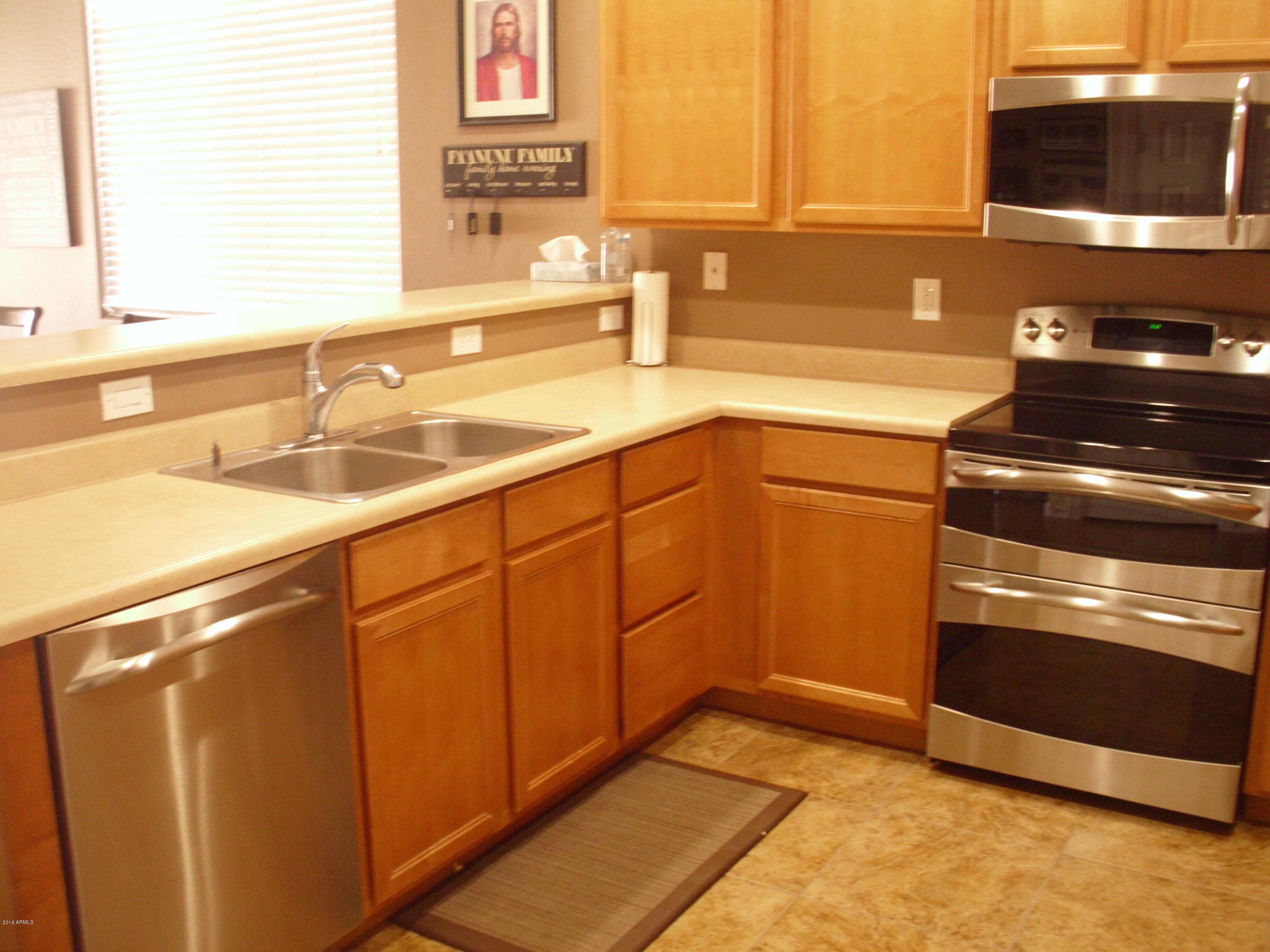 10124 West Chipman Road Tolleson, AZ 85353 - Photo 6 of 22 Kitchen 2