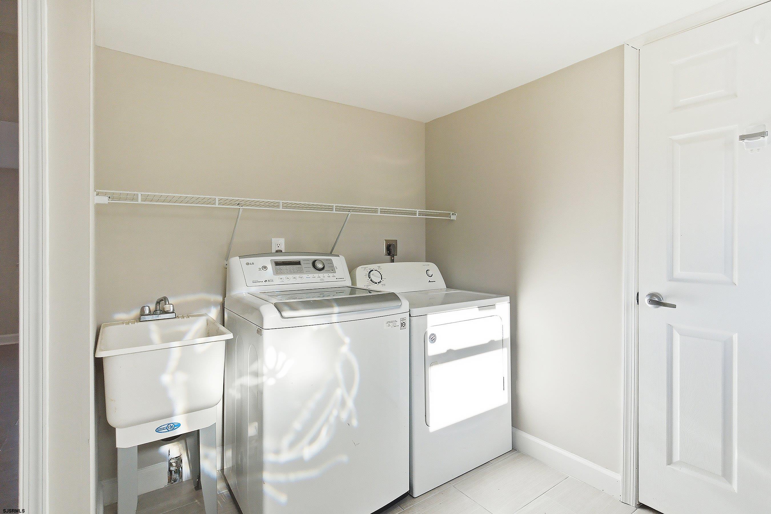 183 Jordan Road Somers Point, NJ 08244 - Photo 38 of 42 a utility room with dryer and washer