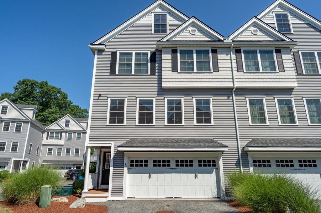 86 Compass Point, Unit 86 North Andover, MA 01845 - Photo 2 of 20 Gallery Image 2