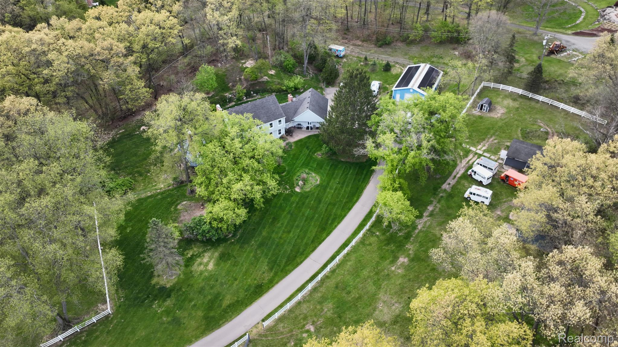 10300 Clark Road Davisburg, MI 48350 - Photo 33 of 39 Bird's eye view