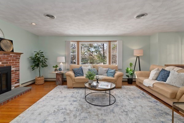 22 Swan Pond Road North Reading, MA 01864 - Photo 8 of 34 Gallery Image 8