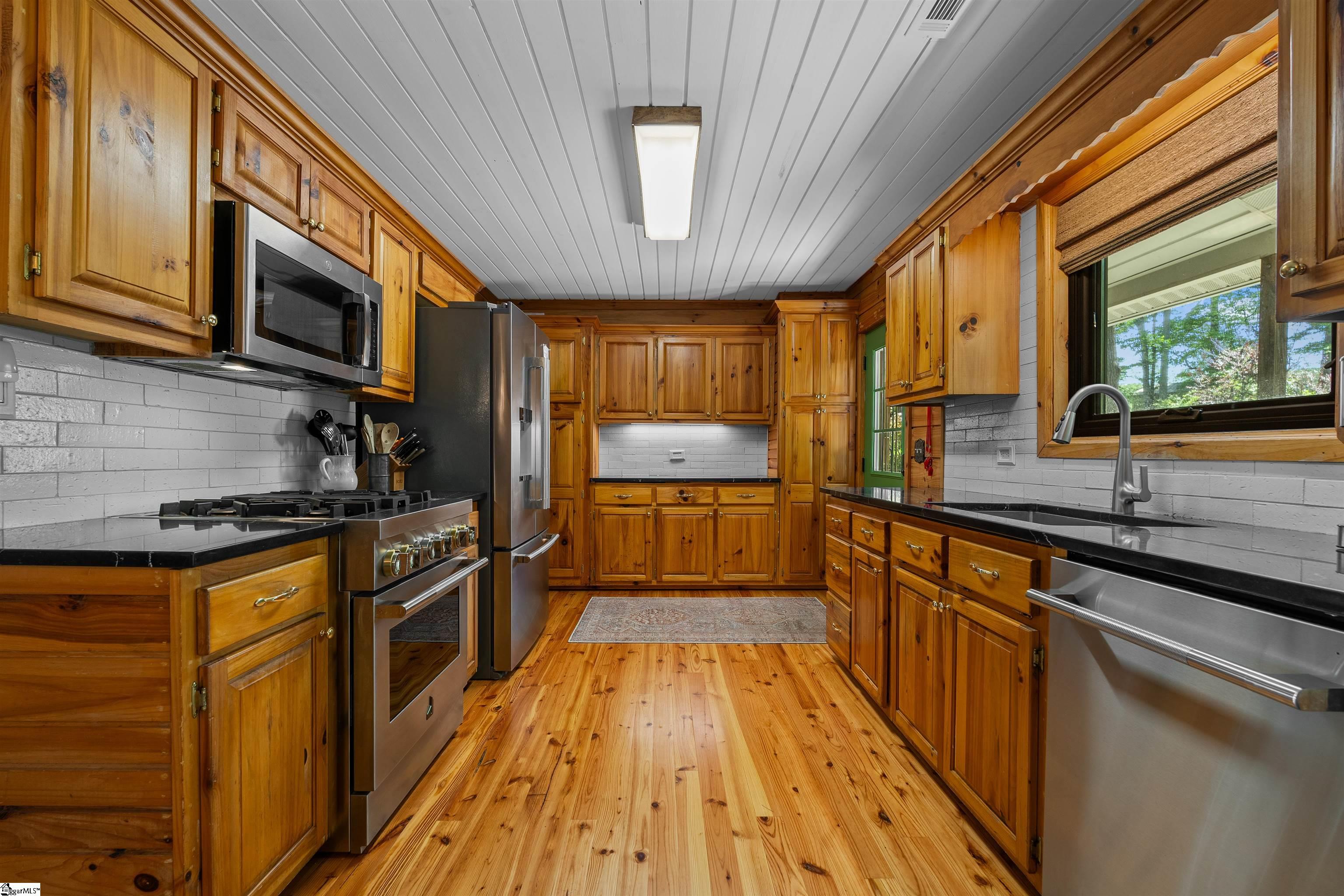 295 Sugarhill Road Seneca, SC 29672 - Photo 15 of 50 Gallery Image 15