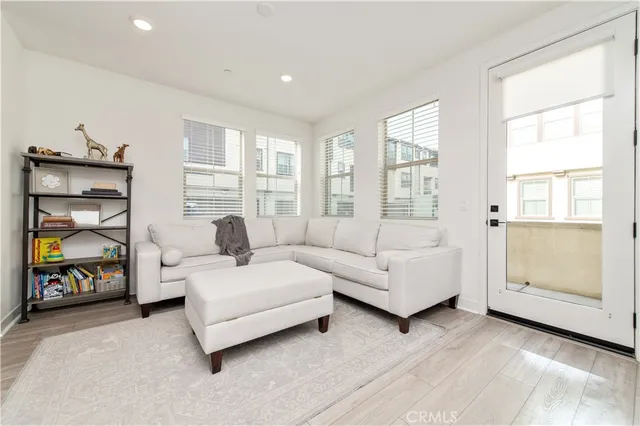 $1,199,999 | 10502 Triple Crown Lane, Cypress, CA 90720