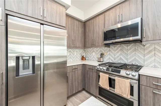 $1,199,999 | 10502 Triple Crown Lane, Cypress, CA 90720