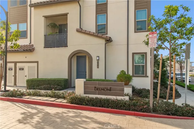 $1,199,999 | 10502 Triple Crown Lane, Cypress, CA 90720