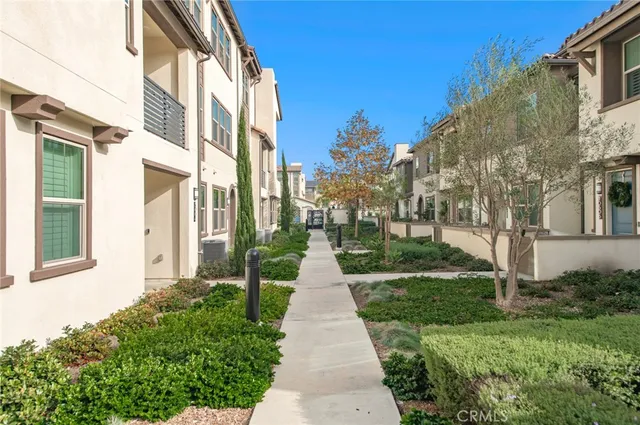 $1,199,999 | 10502 Triple Crown Lane, Cypress, CA 90720