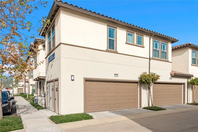 $1,199,999 | 10502 Triple Crown Lane, Cypress, CA 90720