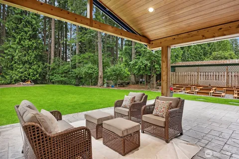 $818,000 | 11117 318th Place Northeast, Carnation, WA 98014