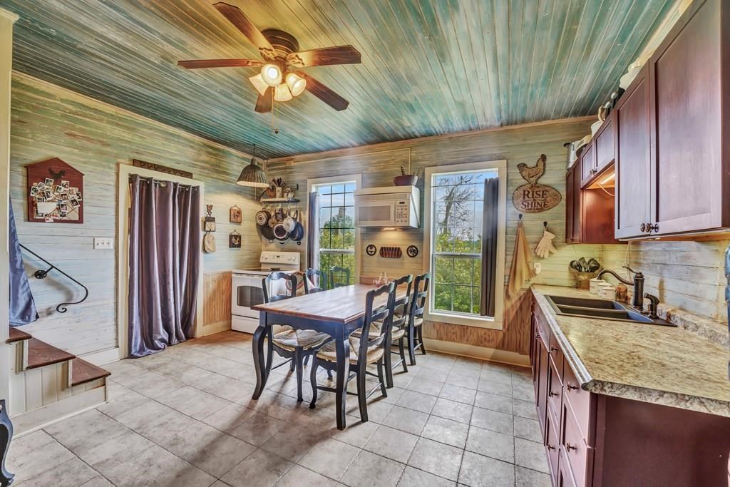 575 China Street Center Point, TX 78010 - Photo 21 of 65 Gallery Image 21