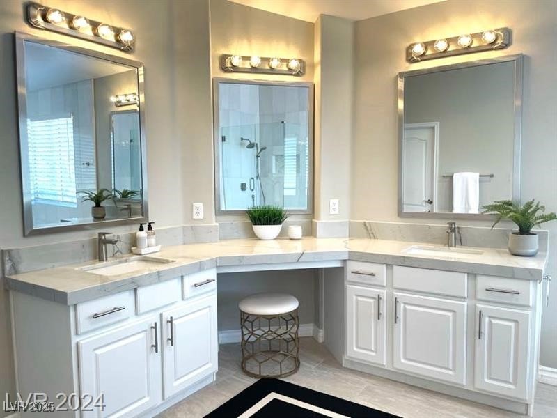 9724 La Cienega Street Las Vegas, NV 89183 - Photo 28 of 47