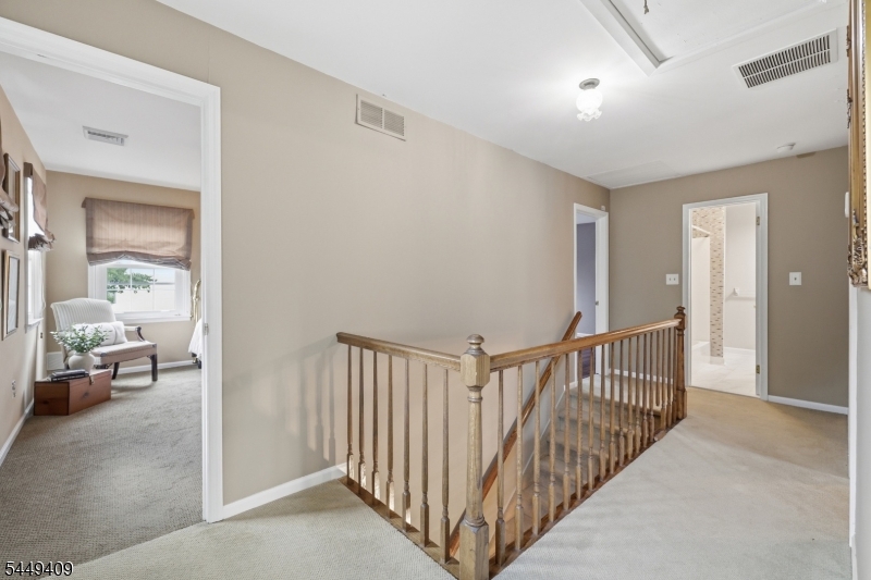 41 Alpine Way Raritan, NJ 08869 - Photo 26 of 45