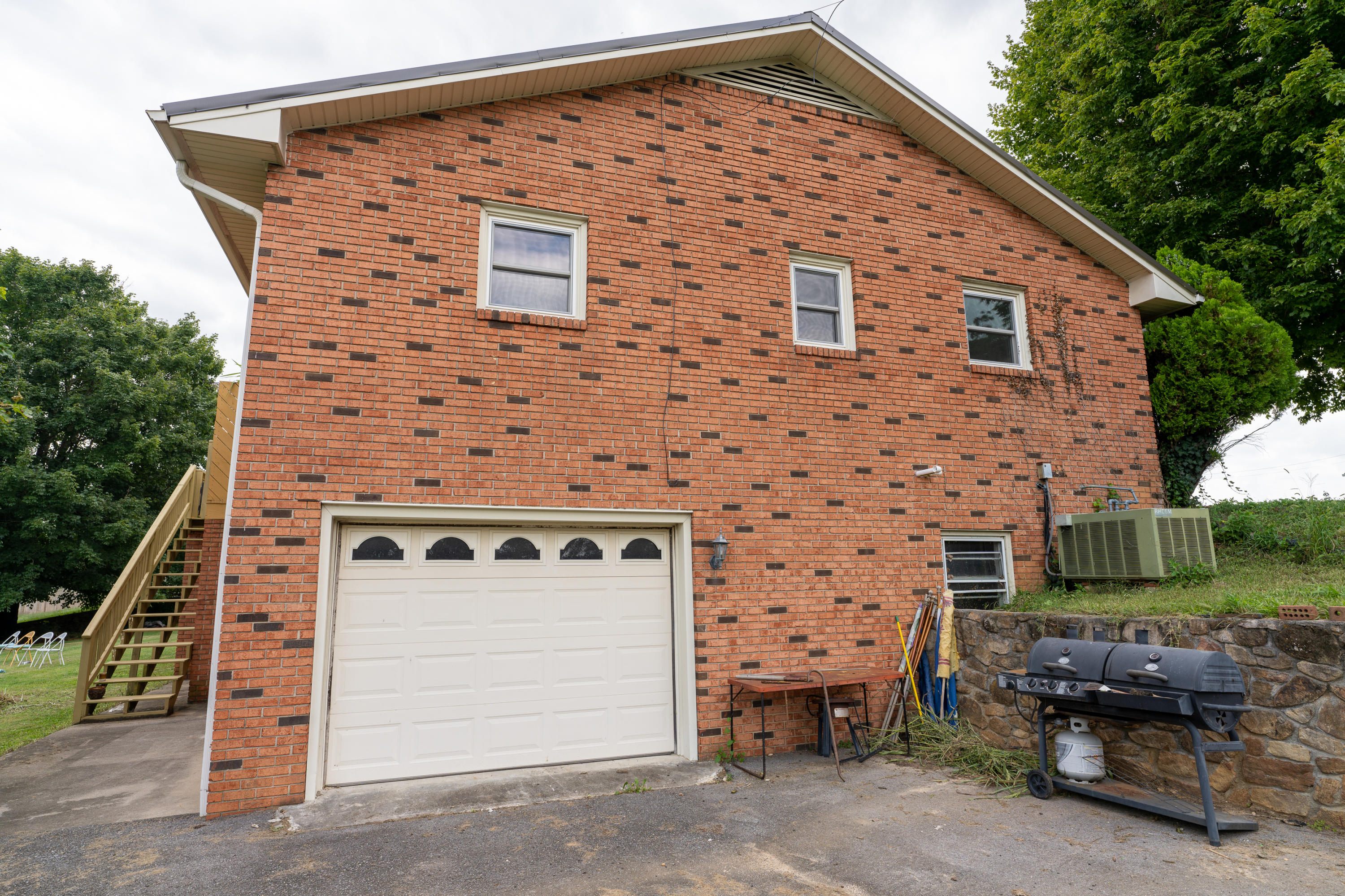 4055 Mockingbird Hill Road Roanoke, VA 24012 - Photo 23 of 34 4055 Mockingbird Hill Road-25