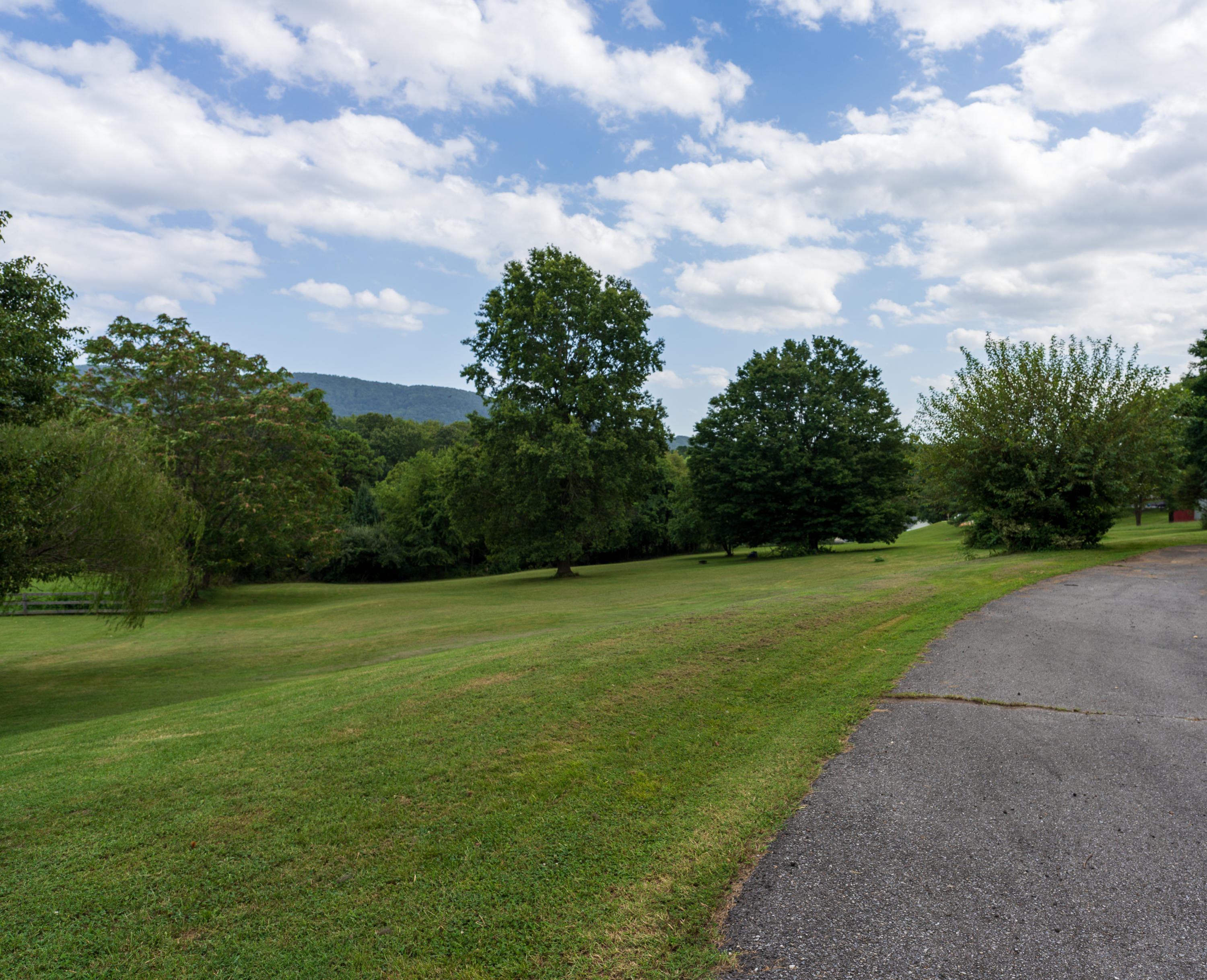 4055 Mockingbird Hill Road Roanoke, VA 24012 - Photo 24 of 34 4055 Mockingbird Hill Road-26