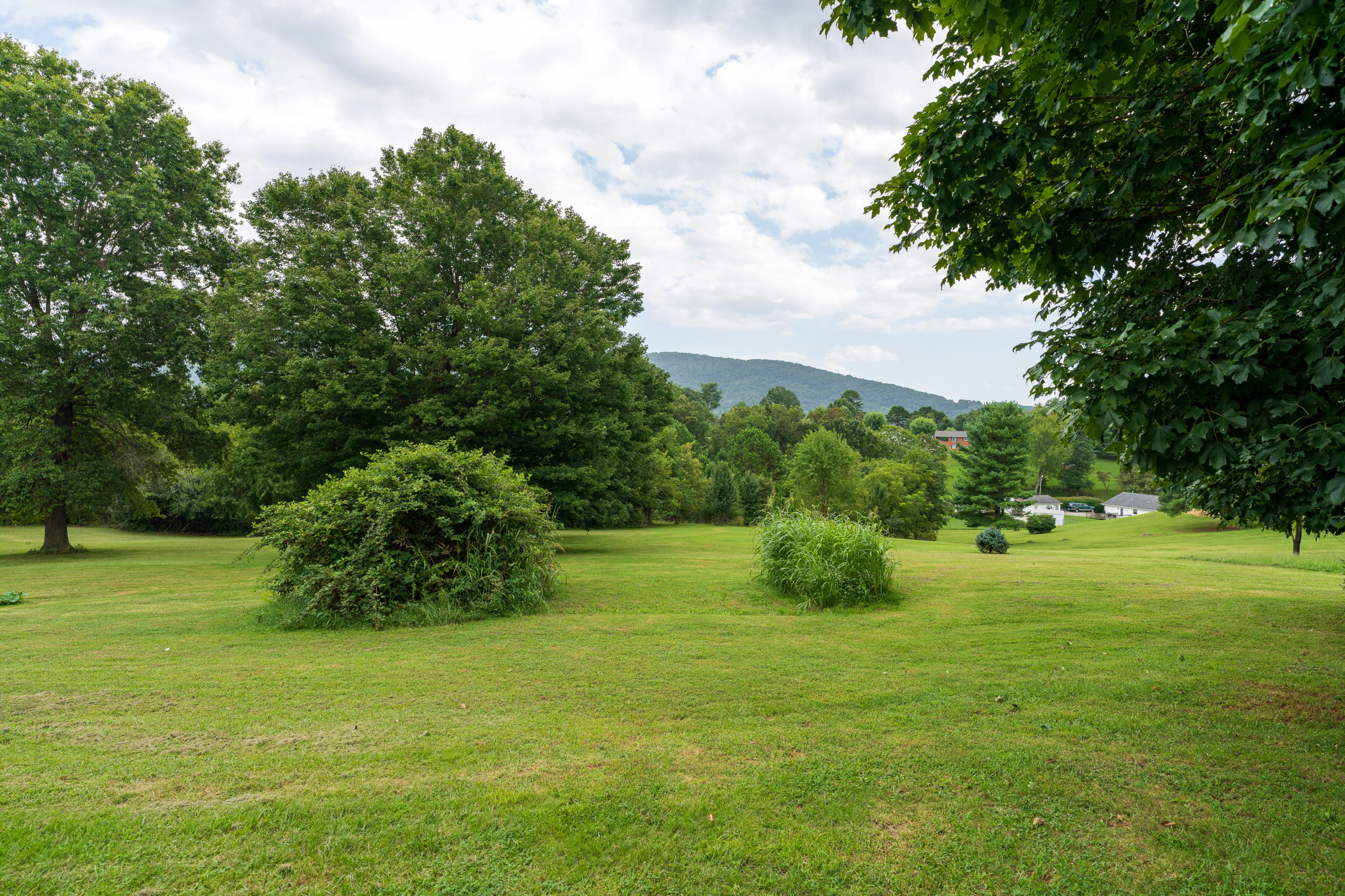 4055 Mockingbird Hill Road Roanoke, VA 24012 - Photo 30 of 34 4055 Mockingbird Hill Road-32