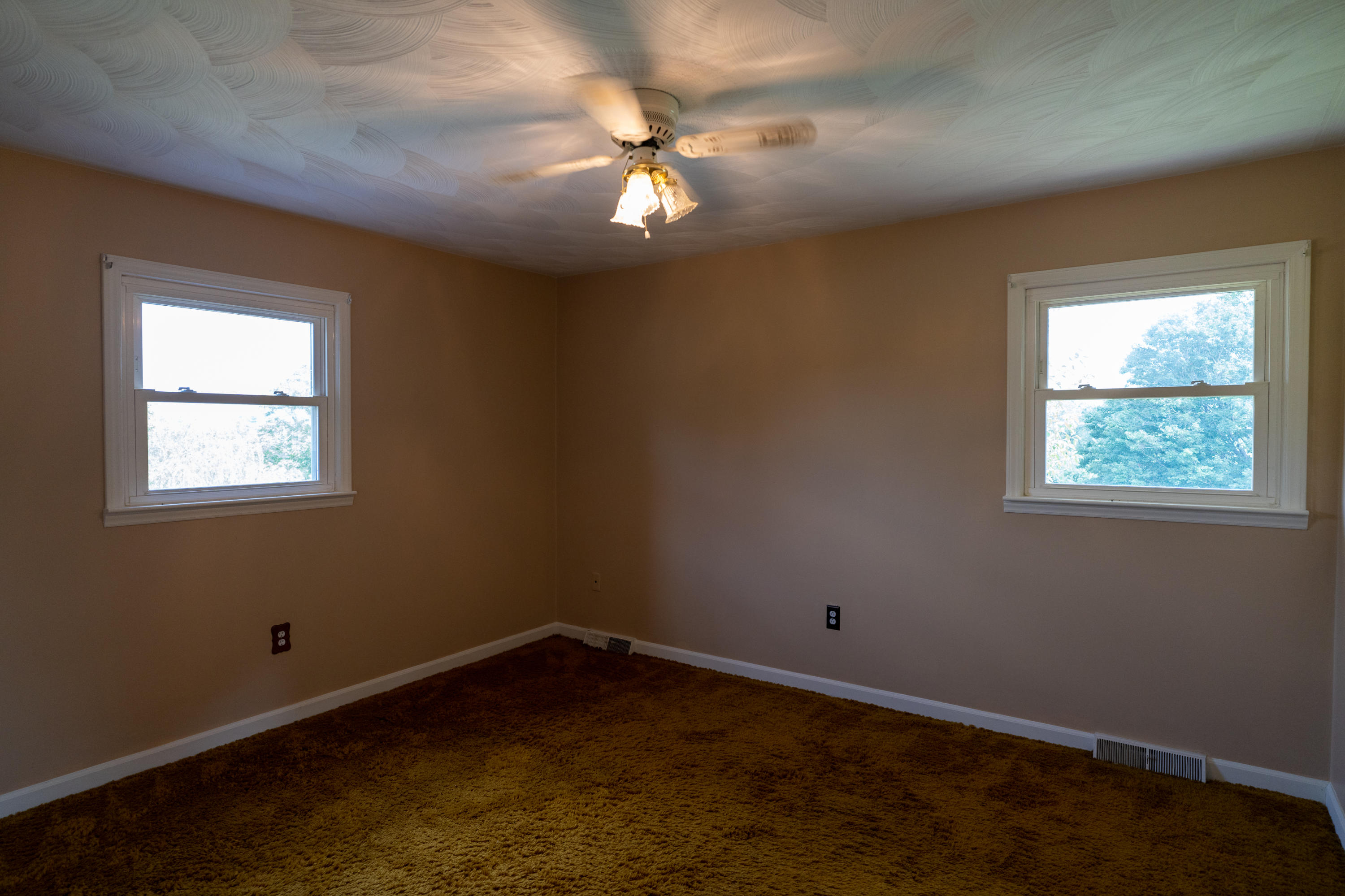 4055 Mockingbird Hill Road Roanoke, VA 24012 - Photo 9 of 34 4055 Mockingbird Hill Road-10