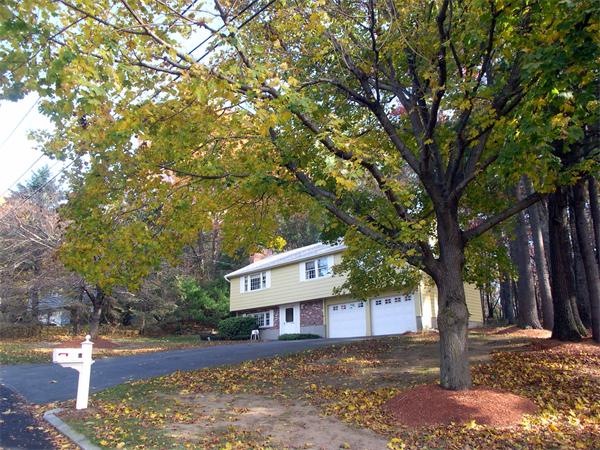 51 Ledgewood Road Framingham, MA 01701 - Photo 26 of 30 Gallery Image 26