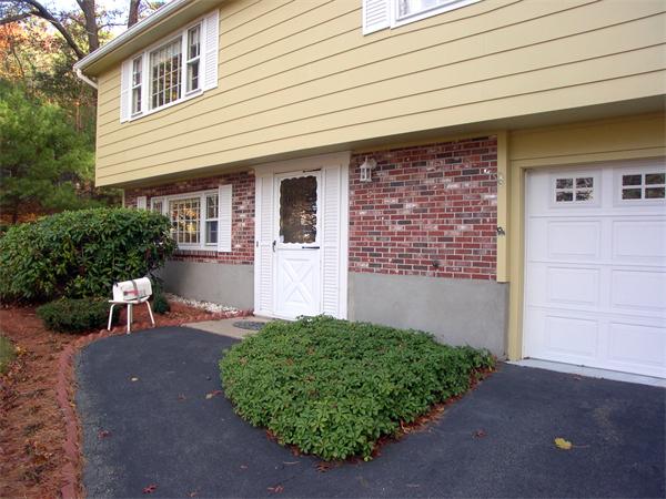 51 Ledgewood Road Framingham, MA 01701 - Photo 3 of 30 Gallery Image 3