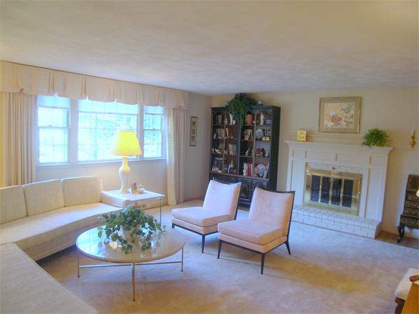 51 Ledgewood Road Framingham, MA 01701 - Photo 4 of 30 Gallery Image 4