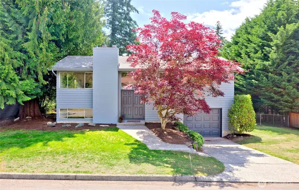 $1,000,000 | 10417 Northeast 142nd Street, Kirkland, WA 98034
