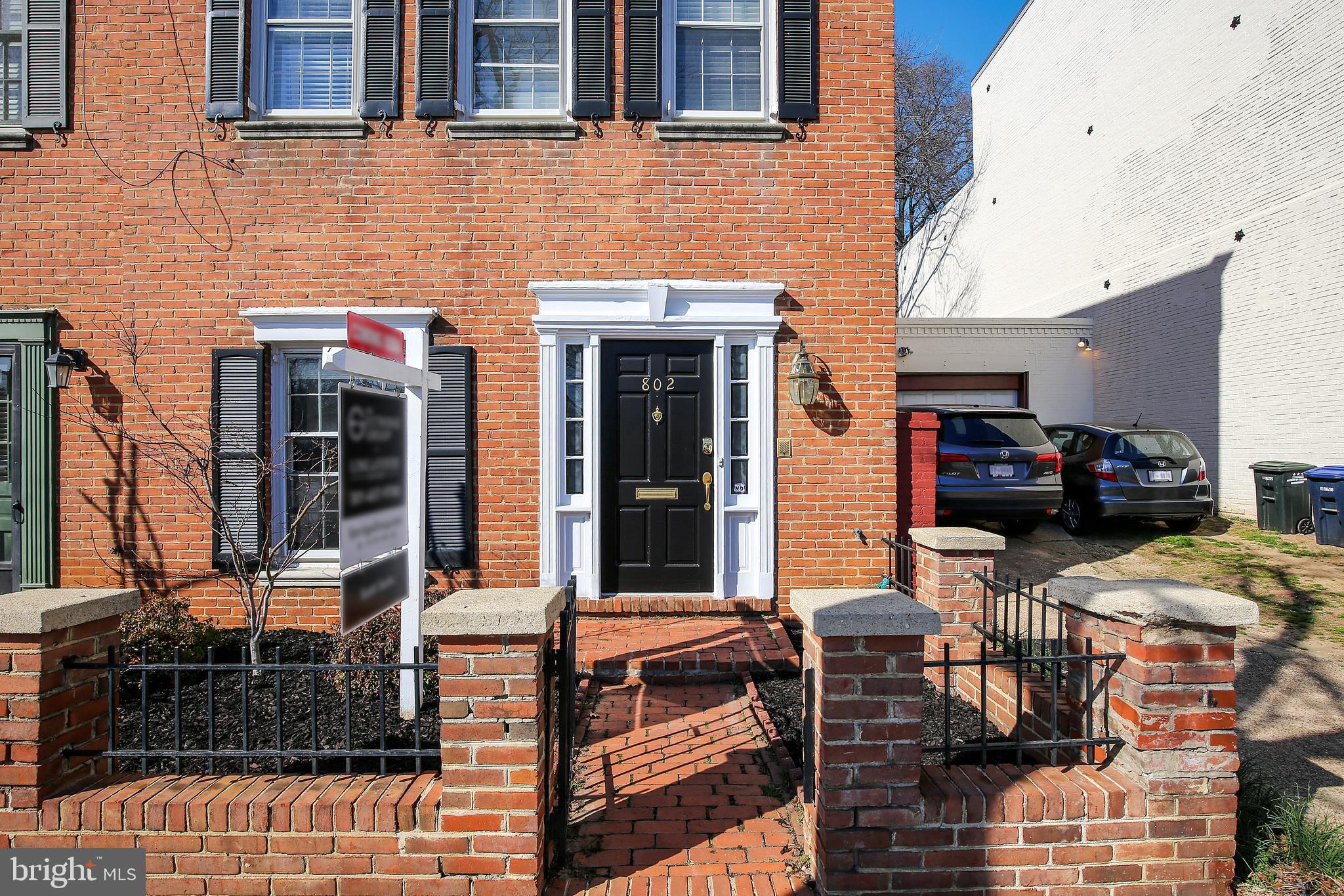 802 D Street Southeast Washington, DC 20003 - Photo 2 of 38 Front Walkway