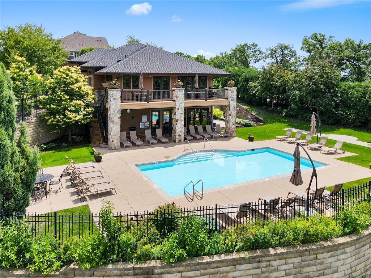 70 Lake Riley Trail Chanhassen, MN 55317 - Photo 5 of 52