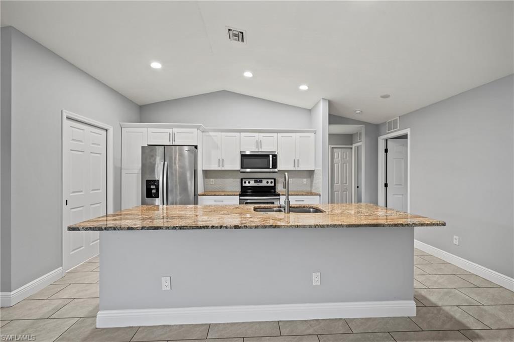 18428 Heather Road Fort Myers, FL 33967 - Photo 4 of 24