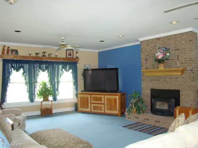 3382 Greeson Country Road Climax, NC 27233 - Photo 2 of 16 Den/Family/Great Room.