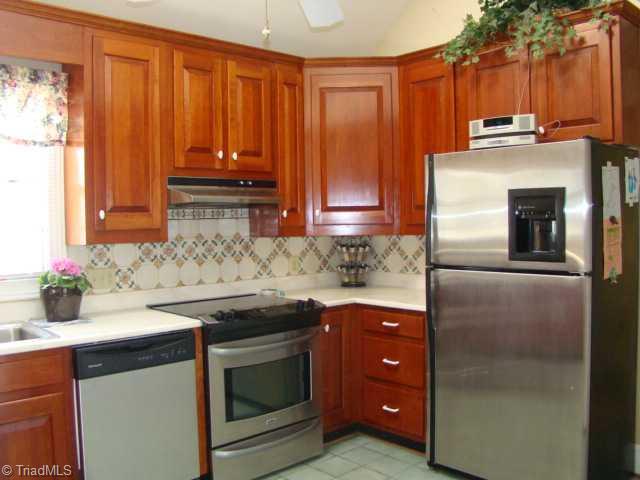 3382 Greeson Country Road Climax, NC 27233 - Photo 5 of 16 Kitchen.
