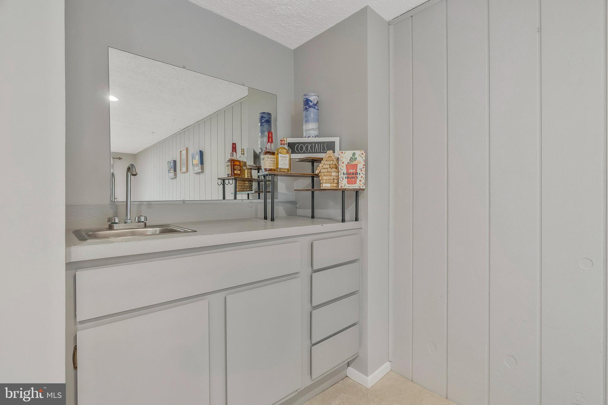 2026 Chadds Ford Drive Reston, VA 20191 - Photo 35 of 45 Wet bar for entertaining