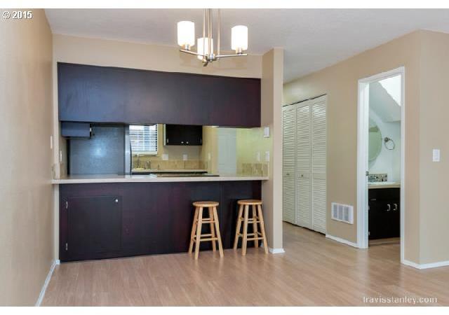 10233 Southwest Denney Road Beaverton, OR 97008 - Photo 5 of 16 Gallery Image 5
