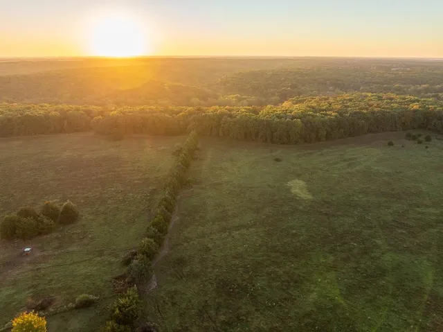 $725,000 | 13605 Southeast 226, Osceola, MO 64776