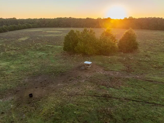 $725,000 | 13605 Southeast 226, Osceola, MO 64776