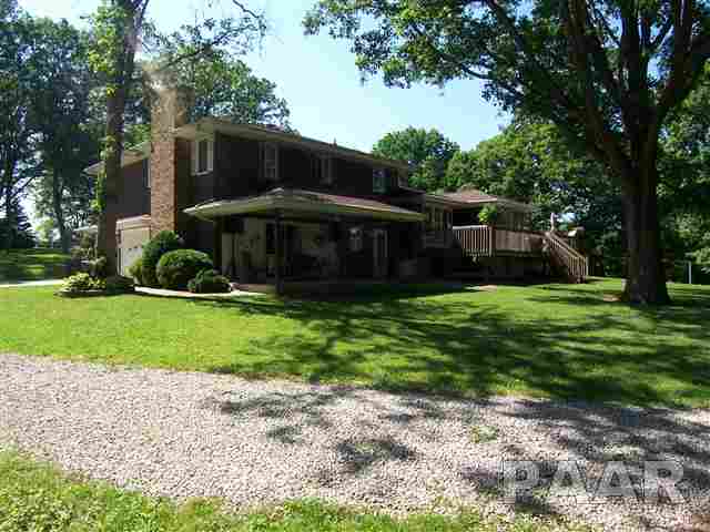 21215 Tullamore Road Delavan, IL 61734 - Photo 2 of 15