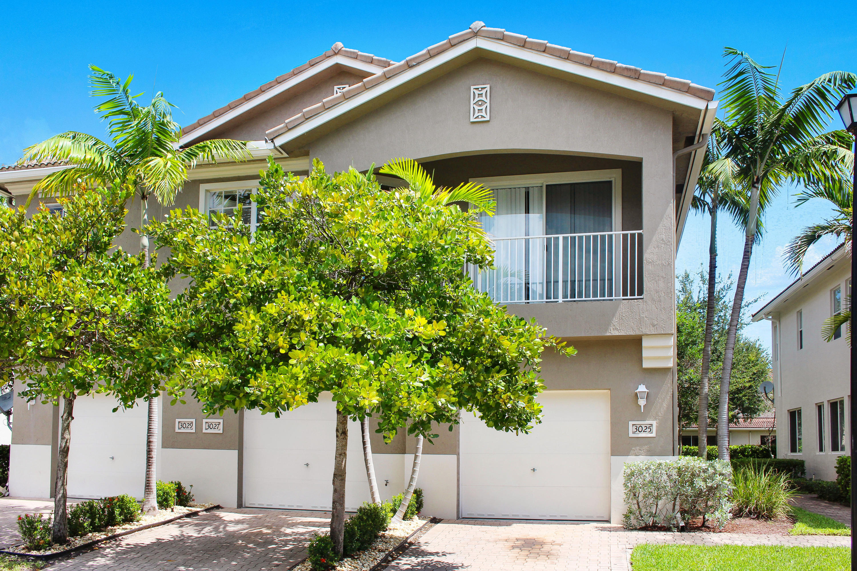 White - 3025 Laurel Ridge Cir -41