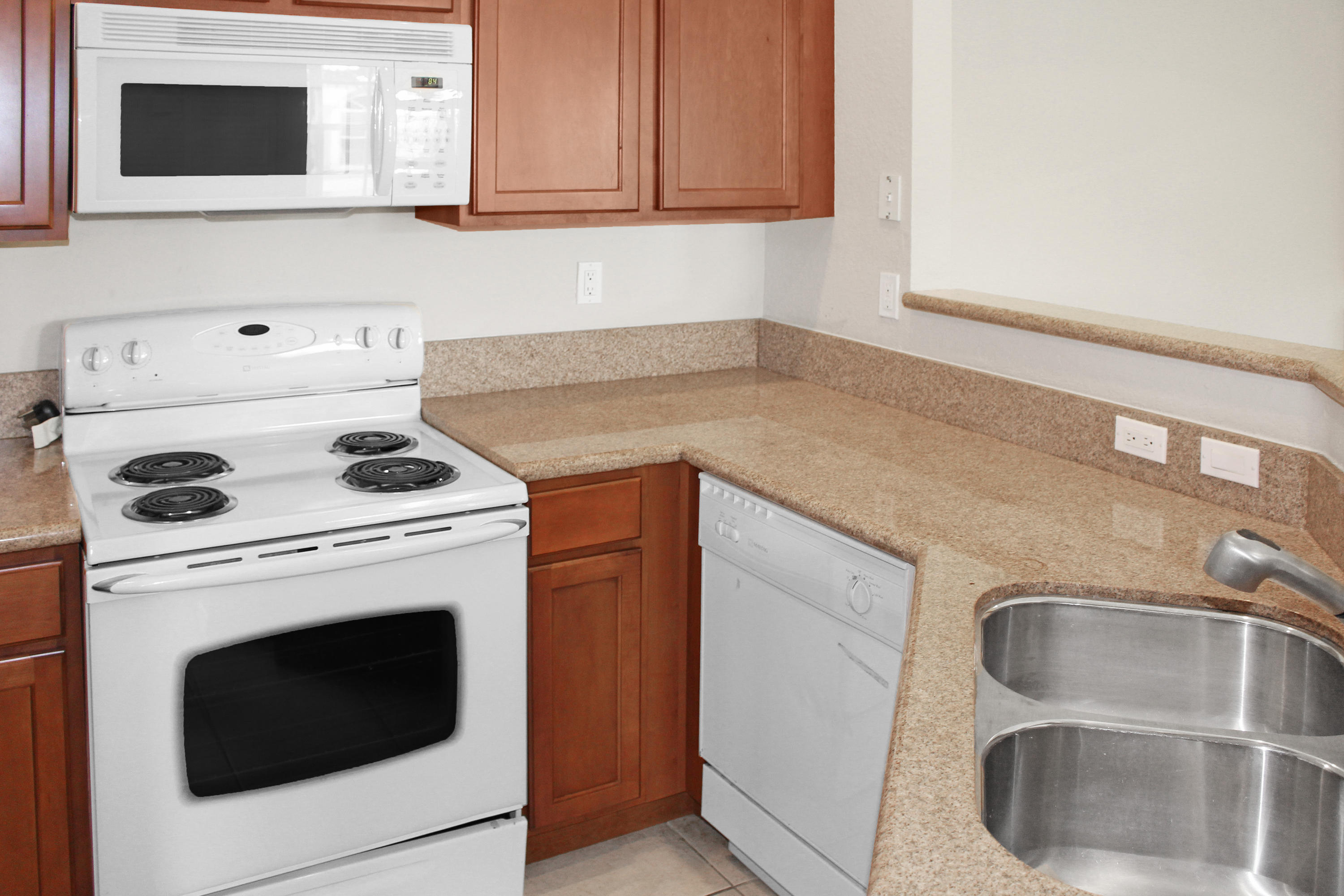 3025 Laurel Ridge Circle Riviera Beach, FL 33404 - Photo 12 of 36 Thousand Oaks_Kitchen
