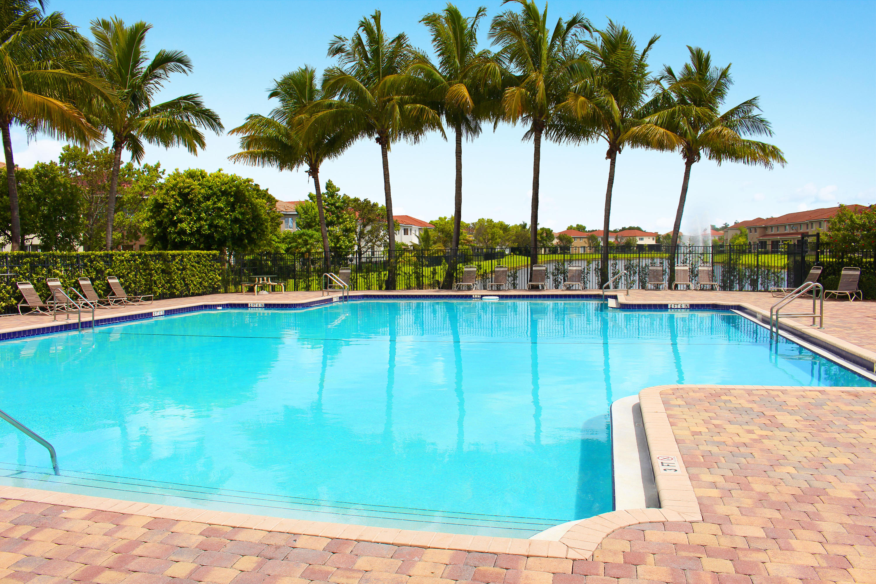 3025 Laurel Ridge Circle Riviera Beach, FL 33404 - Photo 2 of 36 Thousand Oaks_Pool