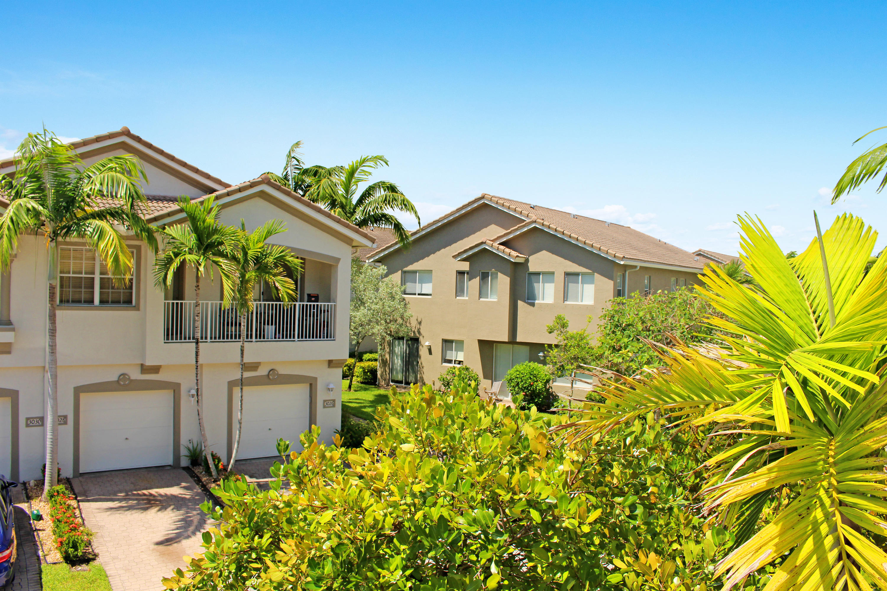 3025 Laurel Ridge Circle Riviera Beach, FL 33404 - Photo 23 of 36 Thousand Oaks_balcony view