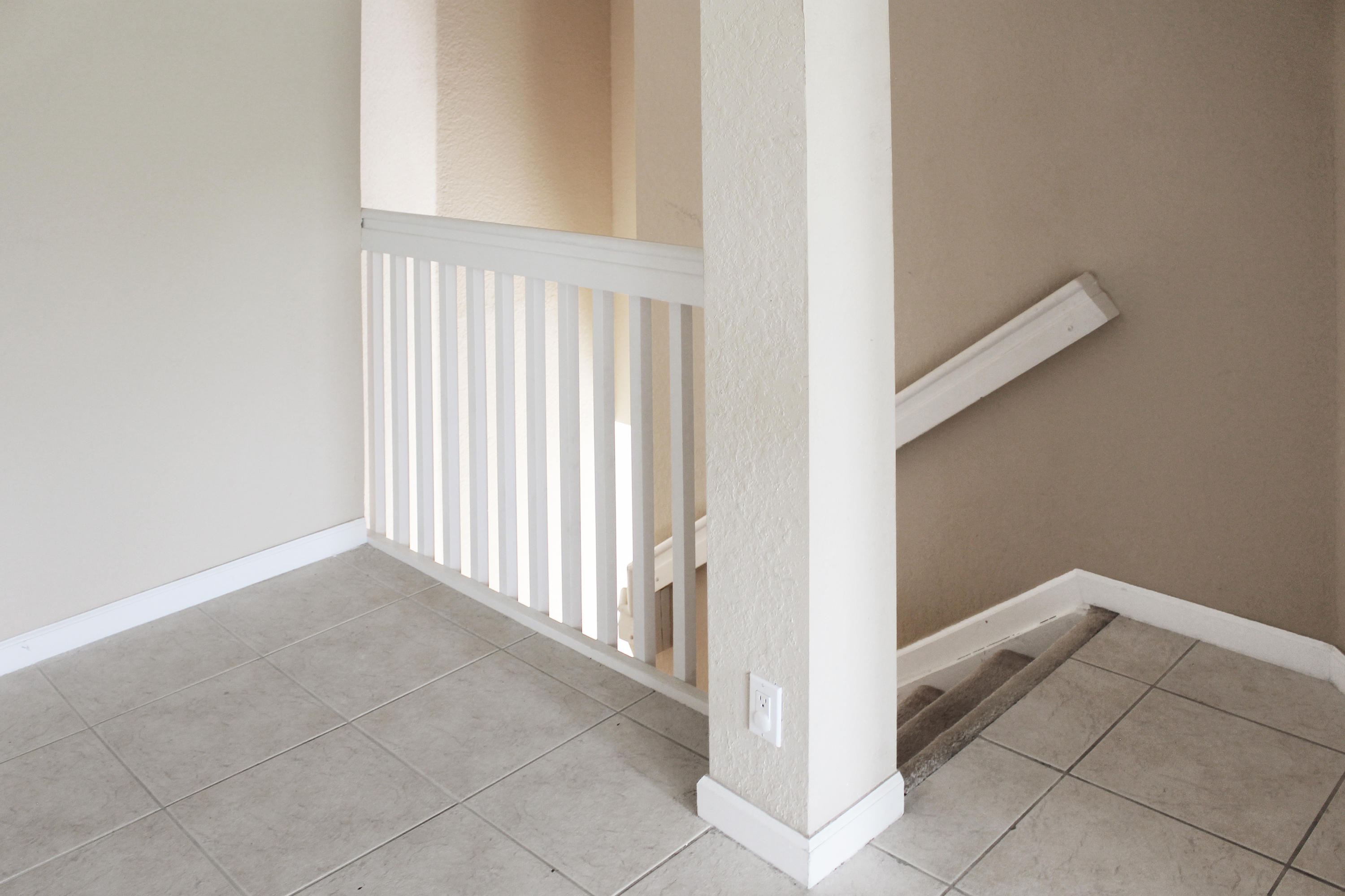 3025 Laurel Ridge Circle Riviera Beach, FL 33404 - Photo 9 of 36 Thousand Oaks_Stairs