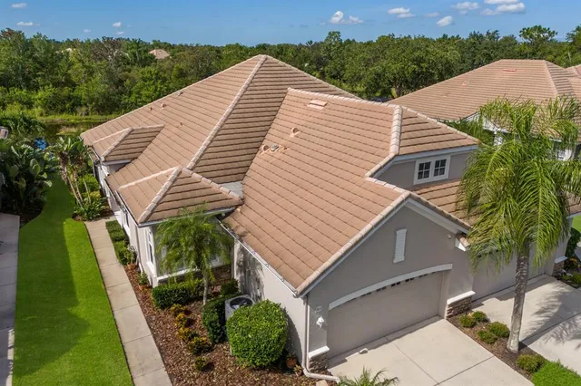 $465,000 | 7032 Old Tabby Circle, Lakewood Ranch, FL 34202