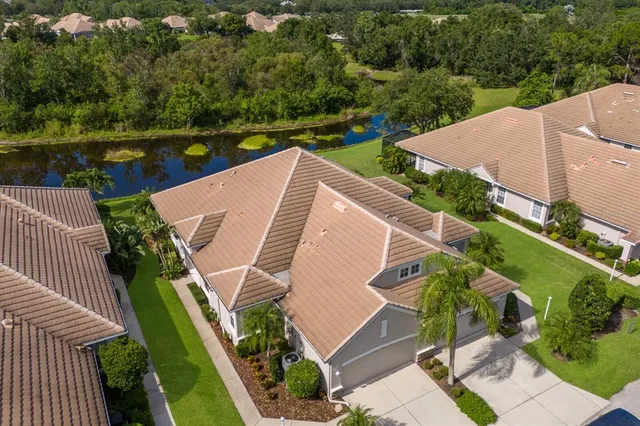 $465,000 | 7032 Old Tabby Circle, Lakewood Ranch, FL 34202