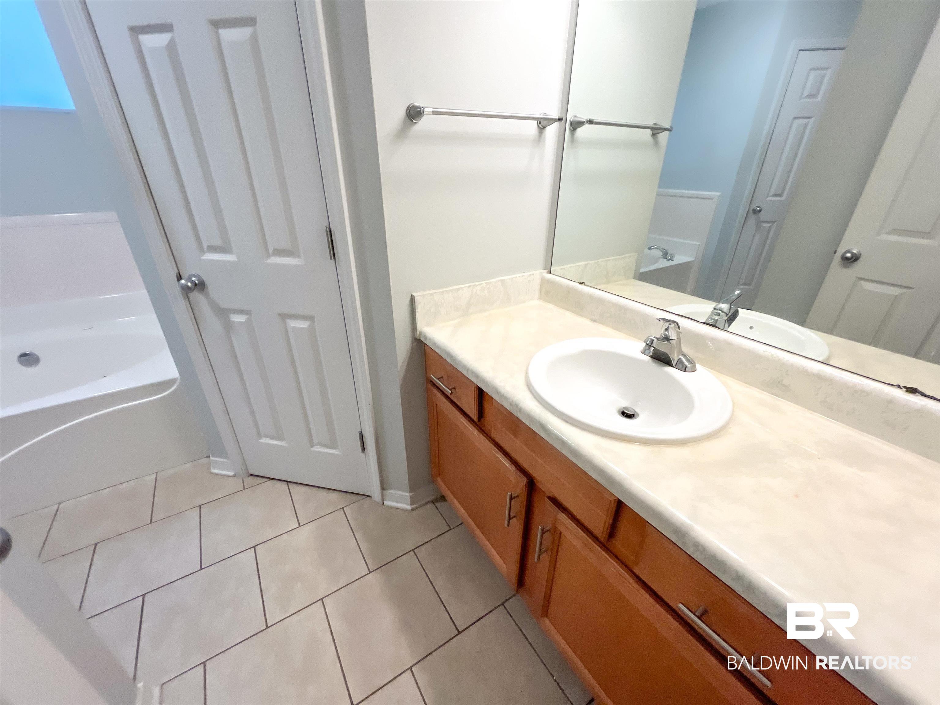 532 Meadow Lane Foley, AL 36535 - Photo 17 of 33