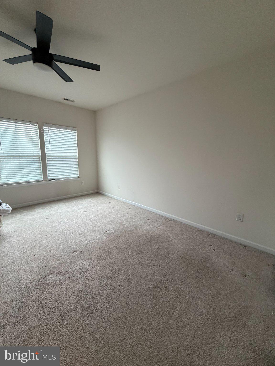 200 Iannelli Road Clarksboro, NJ 08020 - Photo 23 of 27 Spacious room with natural light.