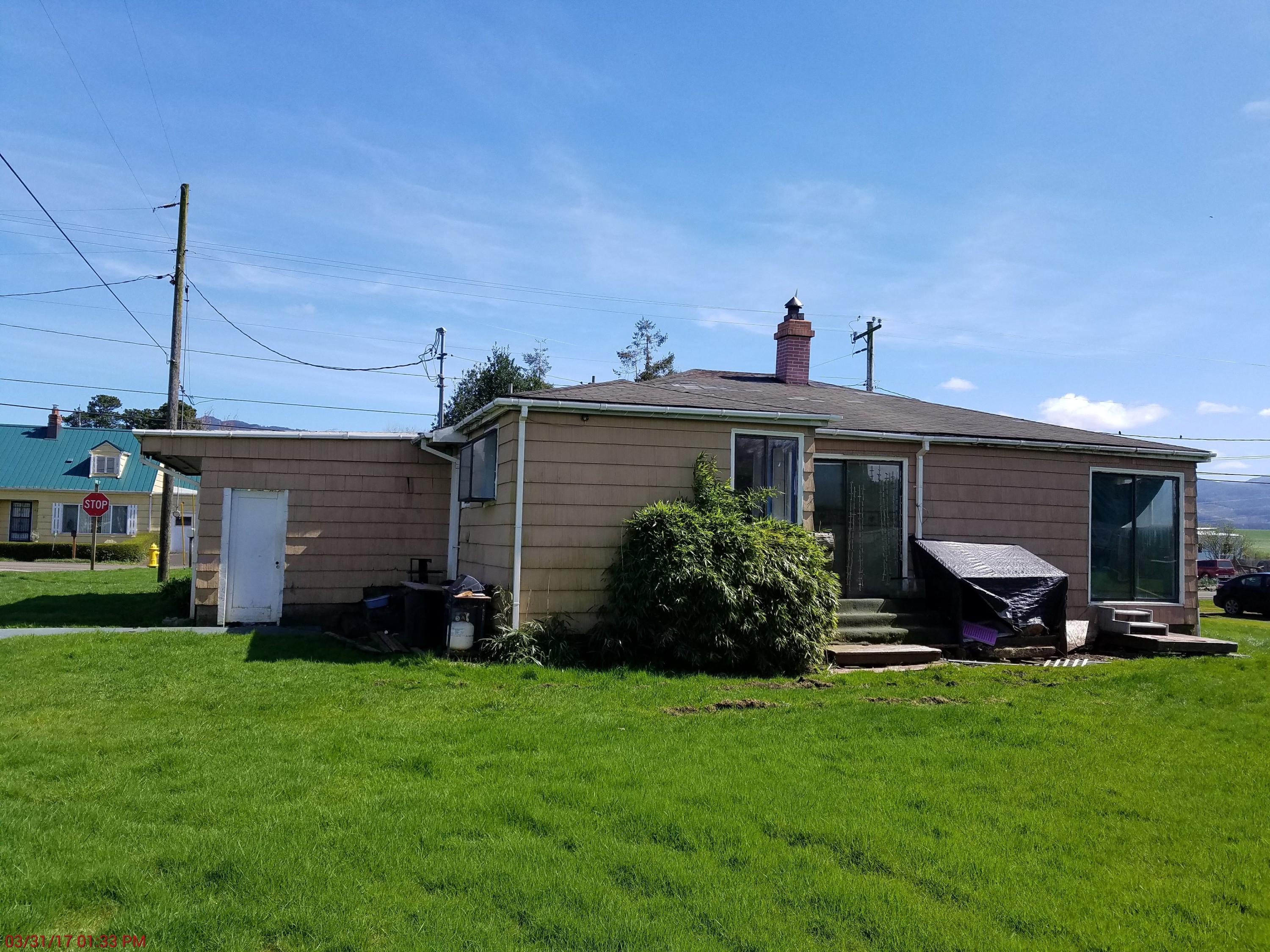 402 McCormick Loop Road Tillamook, OR 97141 - Photo 4 of 6 20170331_133343