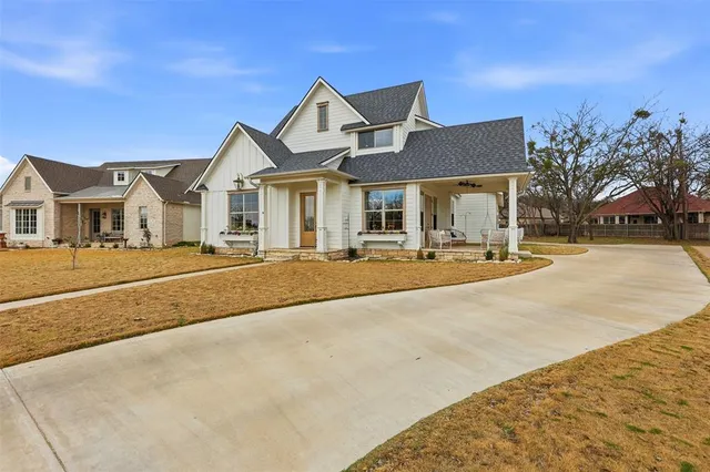 $670,000 | 108 Dove Meadow Lane, Glen Rose, TX 76043