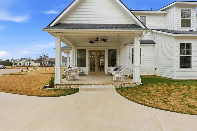 $670,000 | 108 Dove Meadow Lane, Glen Rose, TX 76043