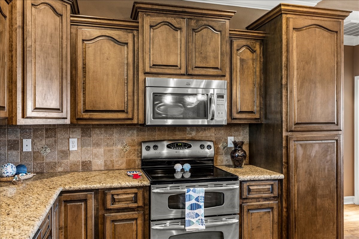951 South Gateway Road Port Bolivar, TX 77650 - Photo 23 of 50