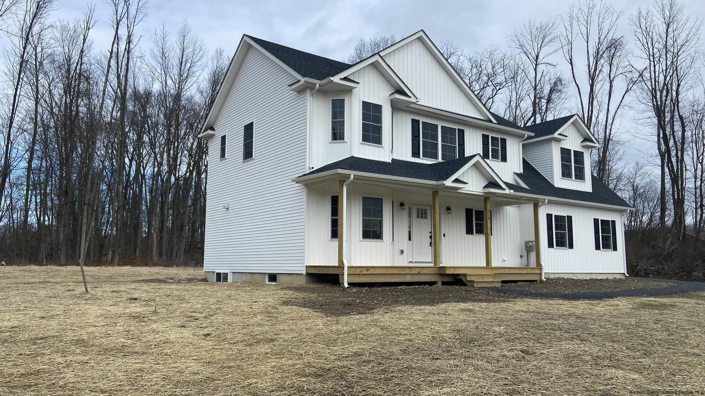 314 Mullock Road Middletown, NY 10940 - Photo 1 of 34 Photo 1