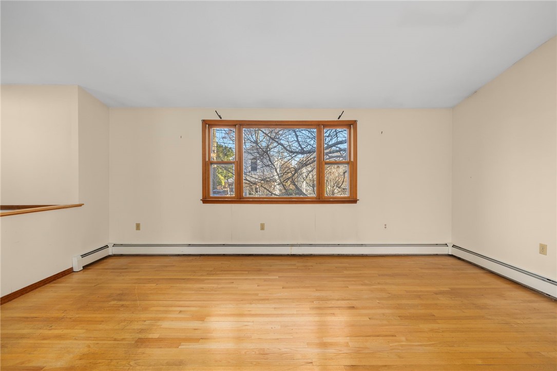 285 Randall Avenue Warwick, RI 02889 - Photo 13 of 37